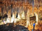 Grande galeria na caverna de São Mateus, no P. E. de Terra Ronca, região de São Domingos - GO